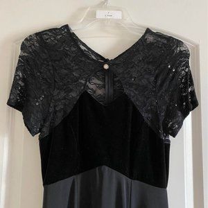 North High School Concert Choir Dress Size 0-2
